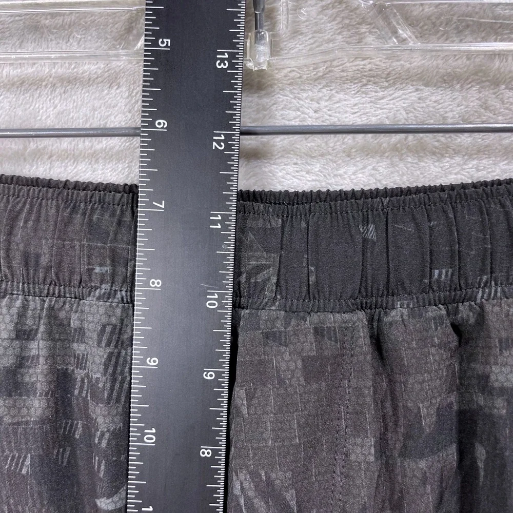 Lululemon Surge Lined Shorts Men Small Black Geometric Camo Running